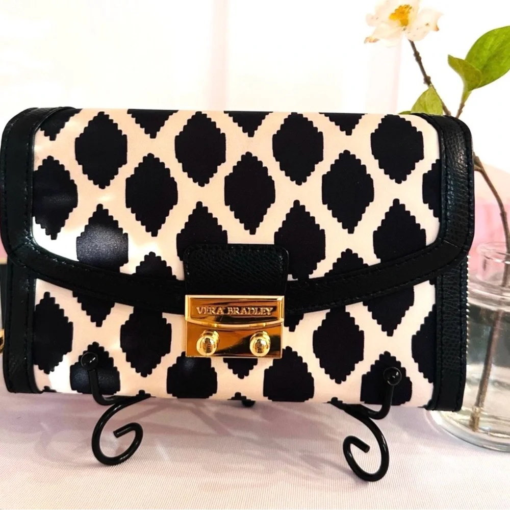 VERA BRADLEY ~ Black/Cream Geometric Wristlet Pebble Leather Trim Gold Hardware - Picture 6 of 13